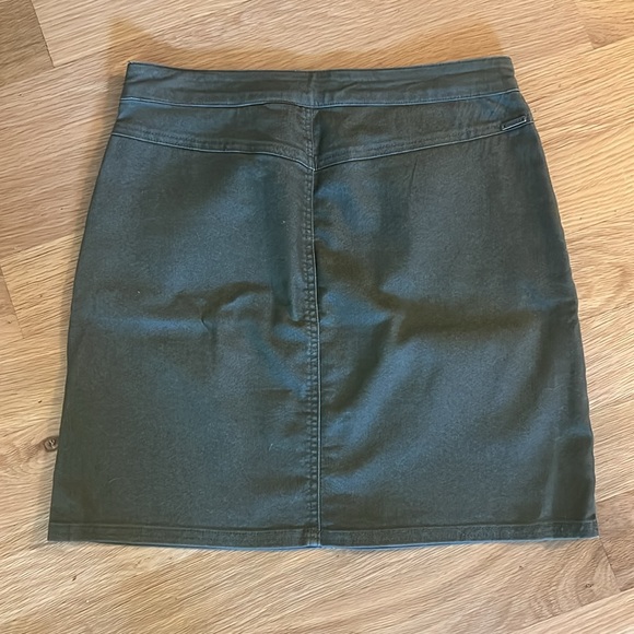Prana skirt - Picture 2 of 3